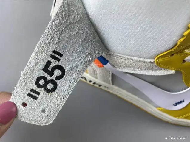 Reps TBK x Powder Air White Yellow-Cone Dark 1 NRG AQ0818-149 Off-White Jordan 0405